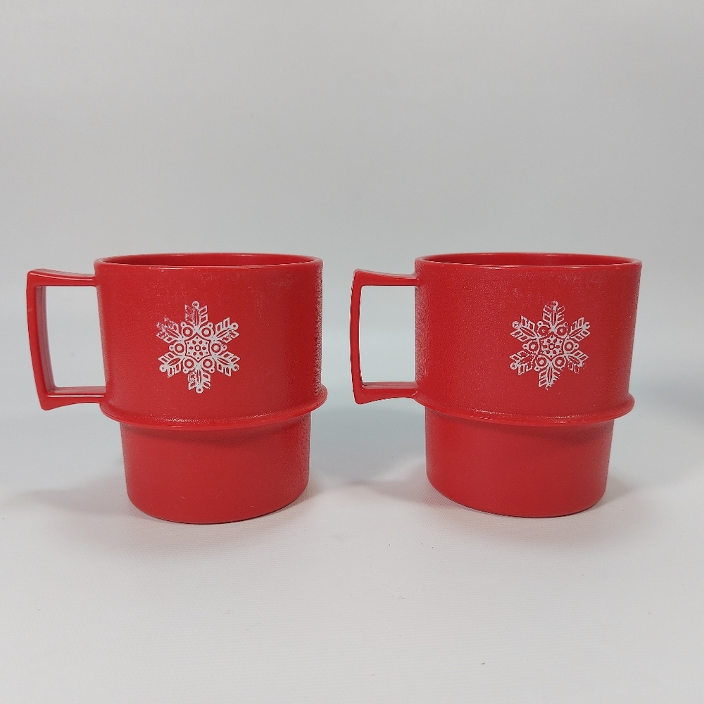 Vintage Tupperware Red Snowflake Mugs retro 1970s, set of 2